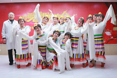 �t(y��)��Ⱥ��һ���H���y�ֹ�(li��n)�g���@feel����ˬ!