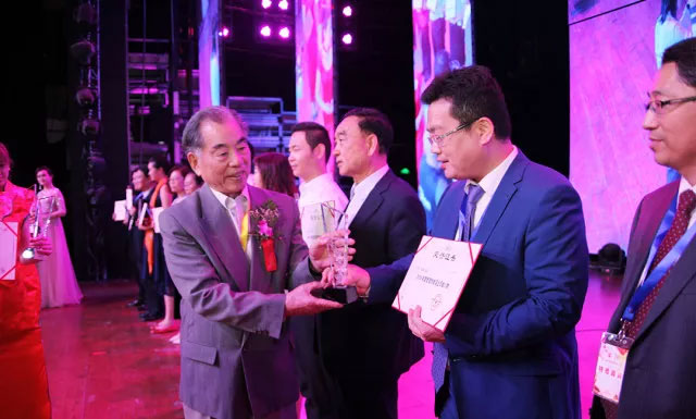 �Ϻ��{(l��n)ʮ���X���t(y��)Ժ������ӛ�s�ߡ�2019��ȹ��턓(chu��ng)��ͻ��ؕ�I(xi��n)����s�u(y��)�Q̖