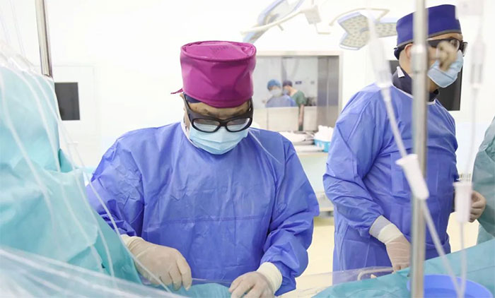 ΢��(chu��ng)�ɡ������� ϯ�������ڈF������Ѫ����(d��o)���b�������g(sh��)�ί��B��(n��i)��l(f��)���}��