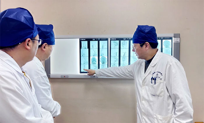 ��ѮŮ��ͻ�l(f��)�����L���΂�(c��)֫�w���� ԭ���Ǳ����F�����p������