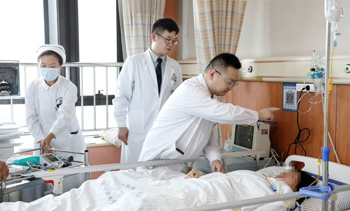 ���W(xu��)�Z���� �����Q��չ�L(f��ng)�� �� �Ϻ��{(l��n)ʮ���X���t(y��)Ժ���o���������R���Q��ʿͦ�M(j��n)�{(l��n)���X���׌ÿ����������t(y��)���鷿�Qِ